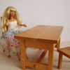 mobilier poupées présenté avec barbie