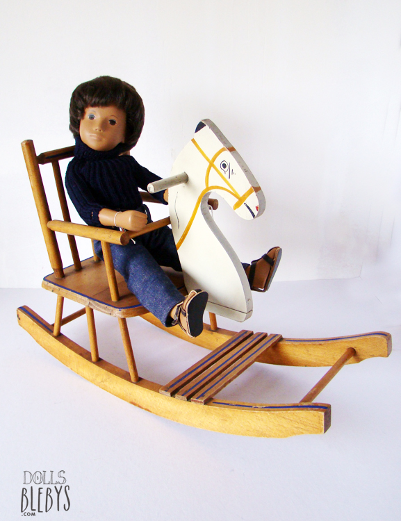 Cheval bascule en bois de la marque TORCK pour les poupées - RARE